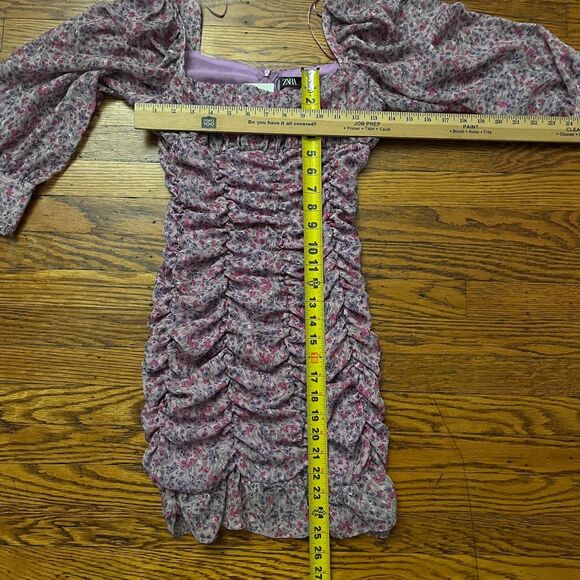 NWT Zara Small S Purple Floral Ruched Mini Dress Puff Sleeve Bodycon - Picture 4 of 5
